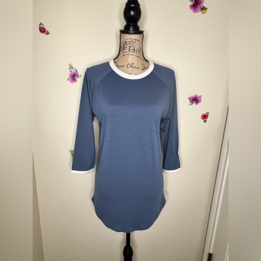 NWT LuLaRoe Randy Shirt